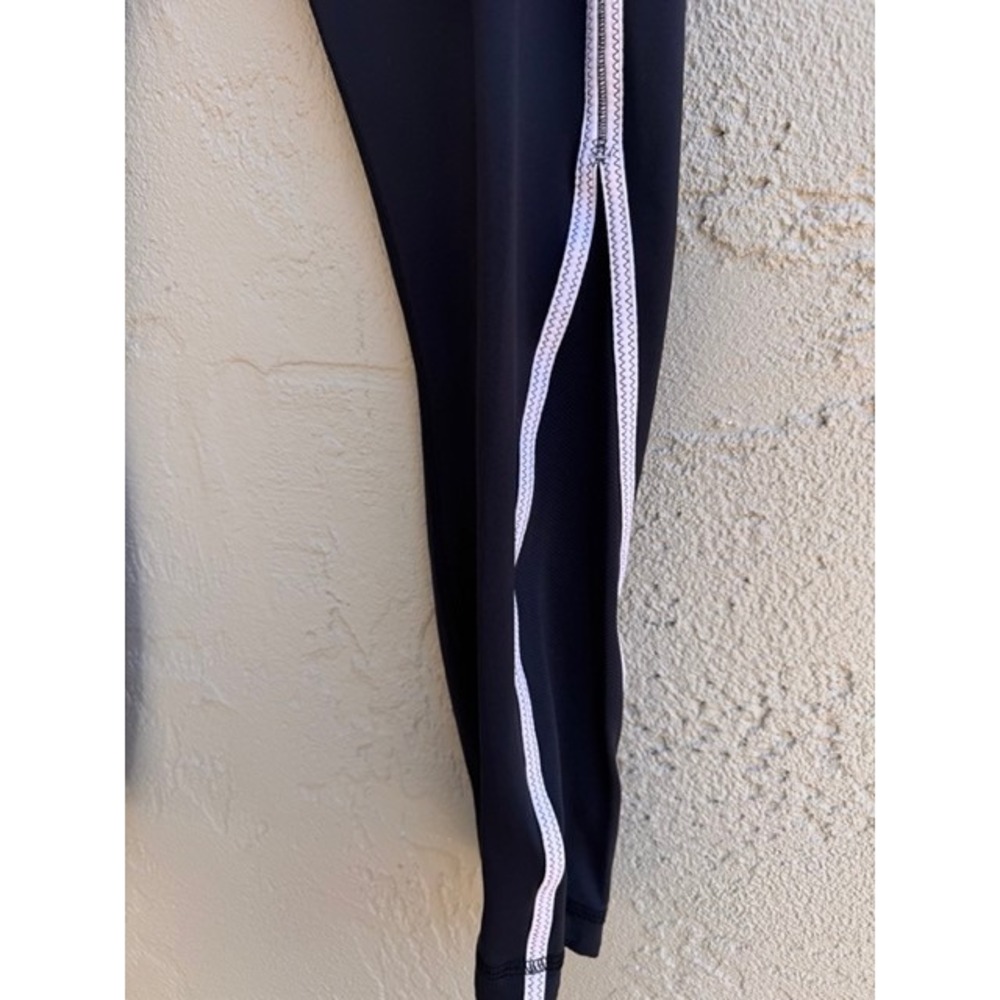 Lululemon Run Inspire Tight II Black White Stripe Leggings Pants SZ 8 Athleisure - Picture 4 of 8